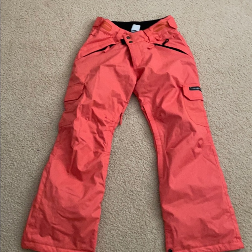 Snowboarding pants